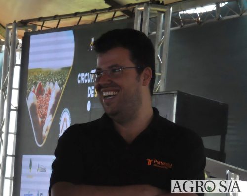 maira-cooper-177.remini-enhanced