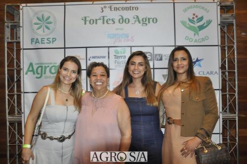 9sonia-83