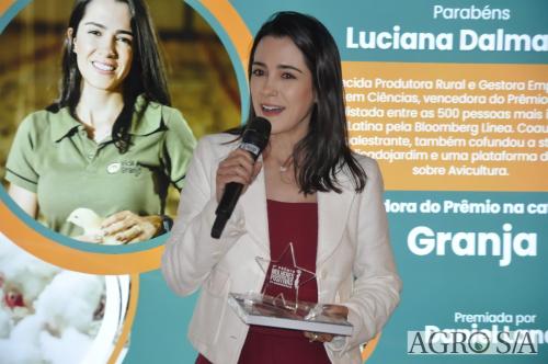 44-luciana
