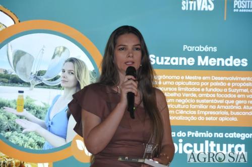 44-suzane