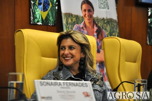 JULIANA-SALVA-DE-PRATA-130