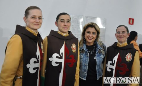 JULIANA-SALVA-DE-PRATA-14