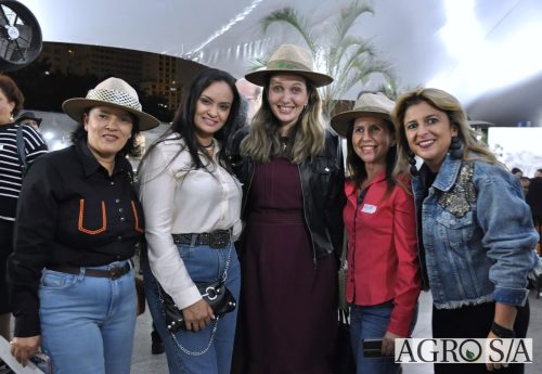 JULIANA-SALVA-DE-PRATA-55