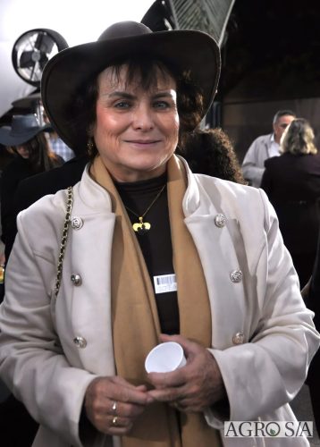 JULIANA-SALVA-DE-PRATA-63